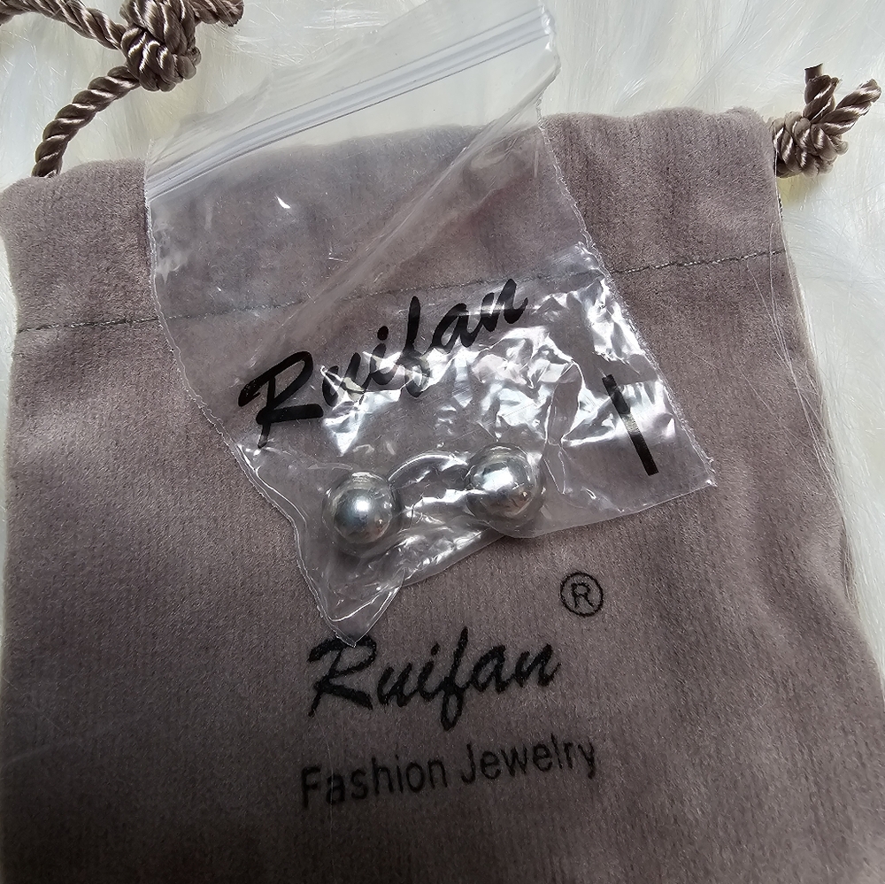 Ruifan‎ Silver Bridge Piercing